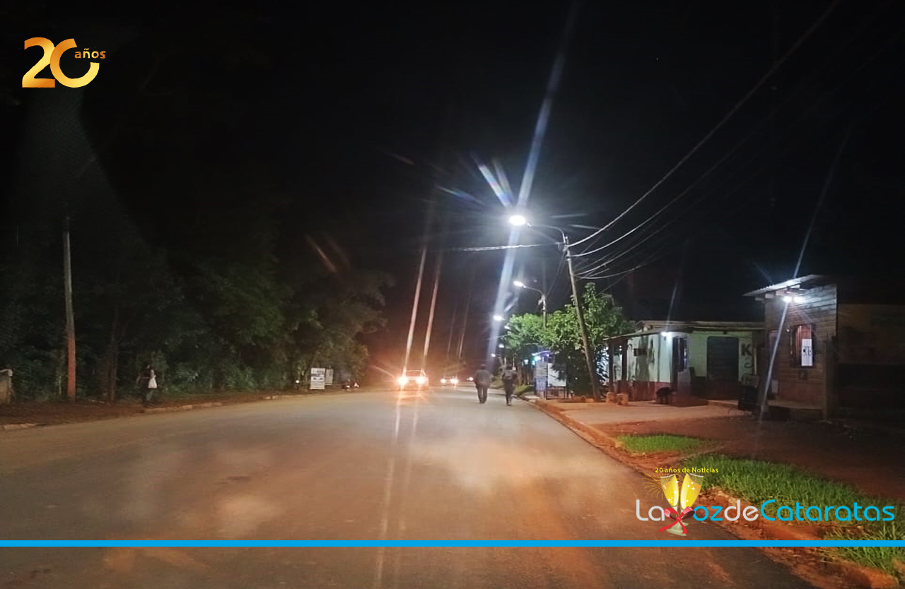 Obras Culminan Asfaltado E Iluminaci N De Avenidas La Voz De Cataratas