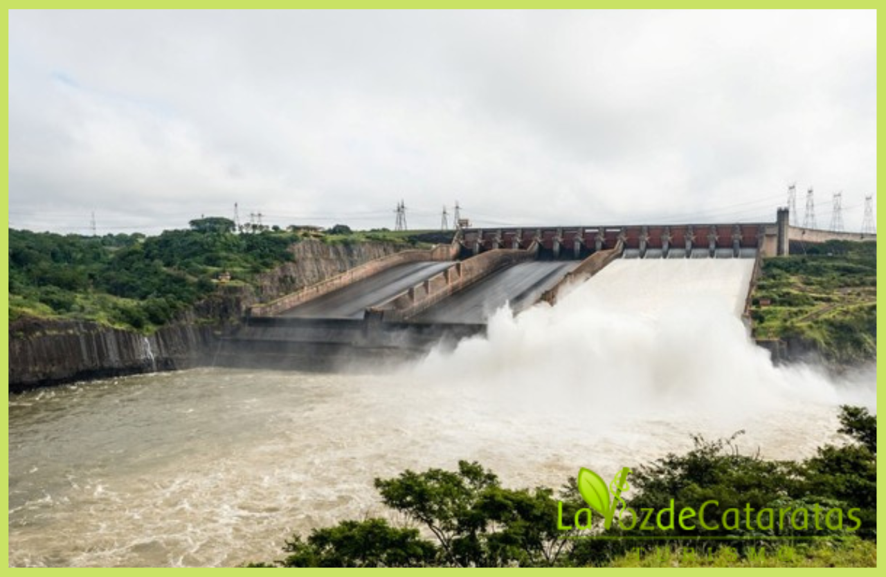 La represa Itaipú después de un año y medio reabrirá sus compuertas