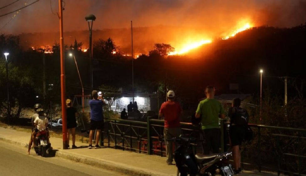 Córdoba: Qué pena podría recibir el joven que causó los incendios  forestales - La Voz de Cataratas