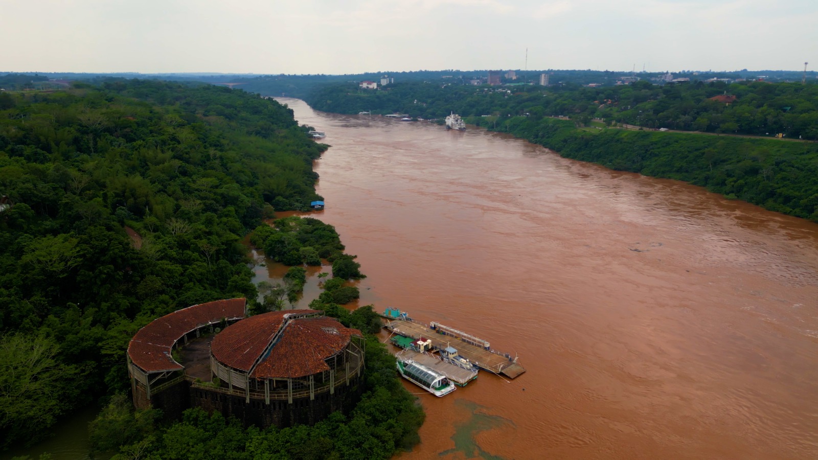 Exceso De Agua Obliga A Itaipú A Abrir Sus Compuertas Este Miércoles 1° De Noviembre La Voz De 7893