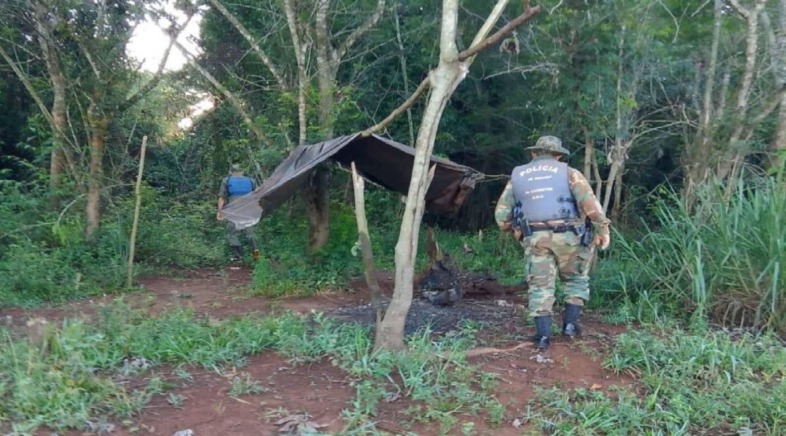 Guardaparques y policías desarticulan actividad de pesca furtiva en el Lago Urugua-í imagen-5