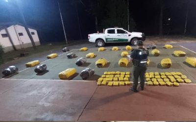 Gendarmería Nacional incauta más de una tonelada de marihuana imagen-5