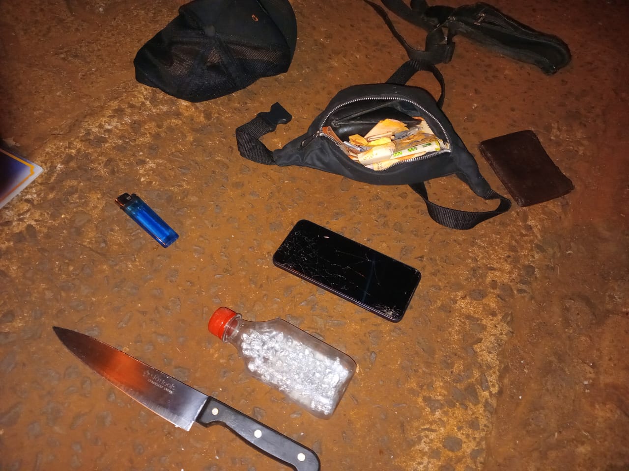 Detuvieron a tres hombres con 61 dosis de cocaína y dinero en efectivo, en la zona de las 600 Hectáreas imagen-8