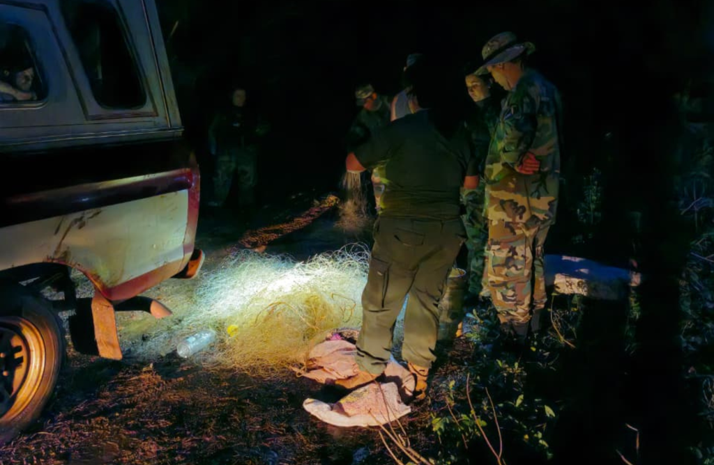 Operativo en Lago Urugua-í: secuestran equipos de pesca durante la veda total en Misiones 11 Operativo en Lago Urugua-í: secuestran equipos de pesca durante la veda total en Misiones imagen-10