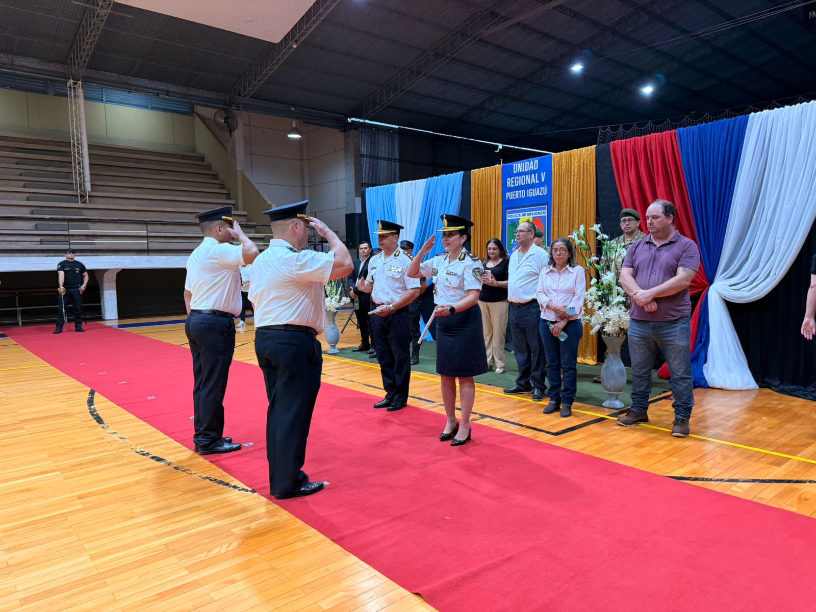 Ascensos y reconocimientos en la Policía de Misiones: 80 efectivos promovidos en Iguazú imagen-13