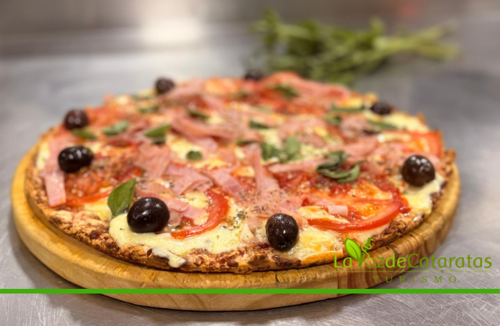 Porque cuando la tradición se enciende, el resultado se llama pizza de mbeyú. Y hay que probarla. imagen-10