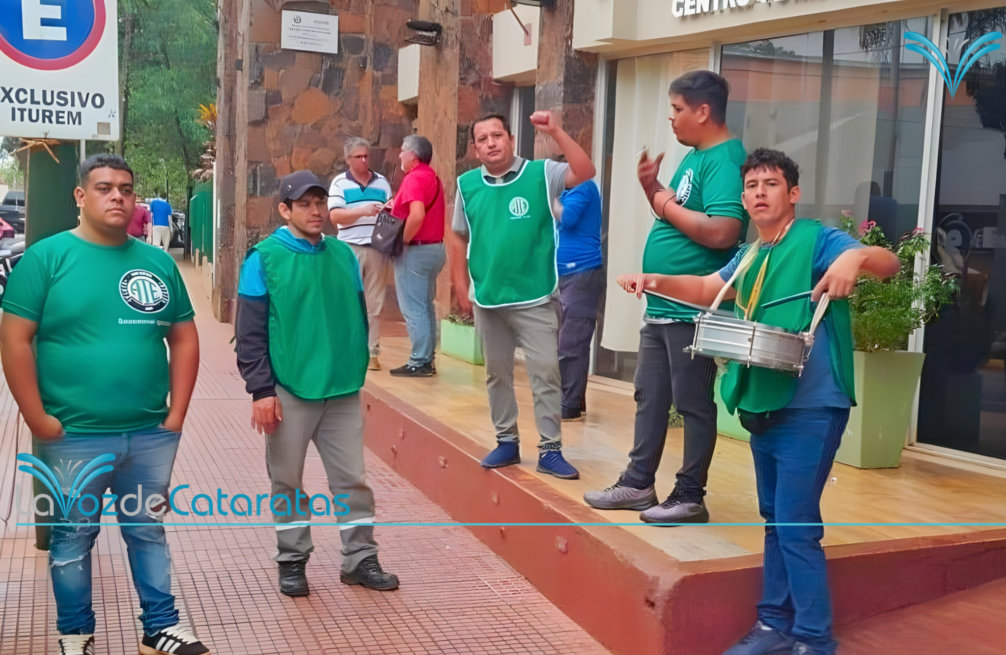 Trabajadores municipales de Iguazú reclaman urgente recomposición salarial y anuncian asambleas imagen-6