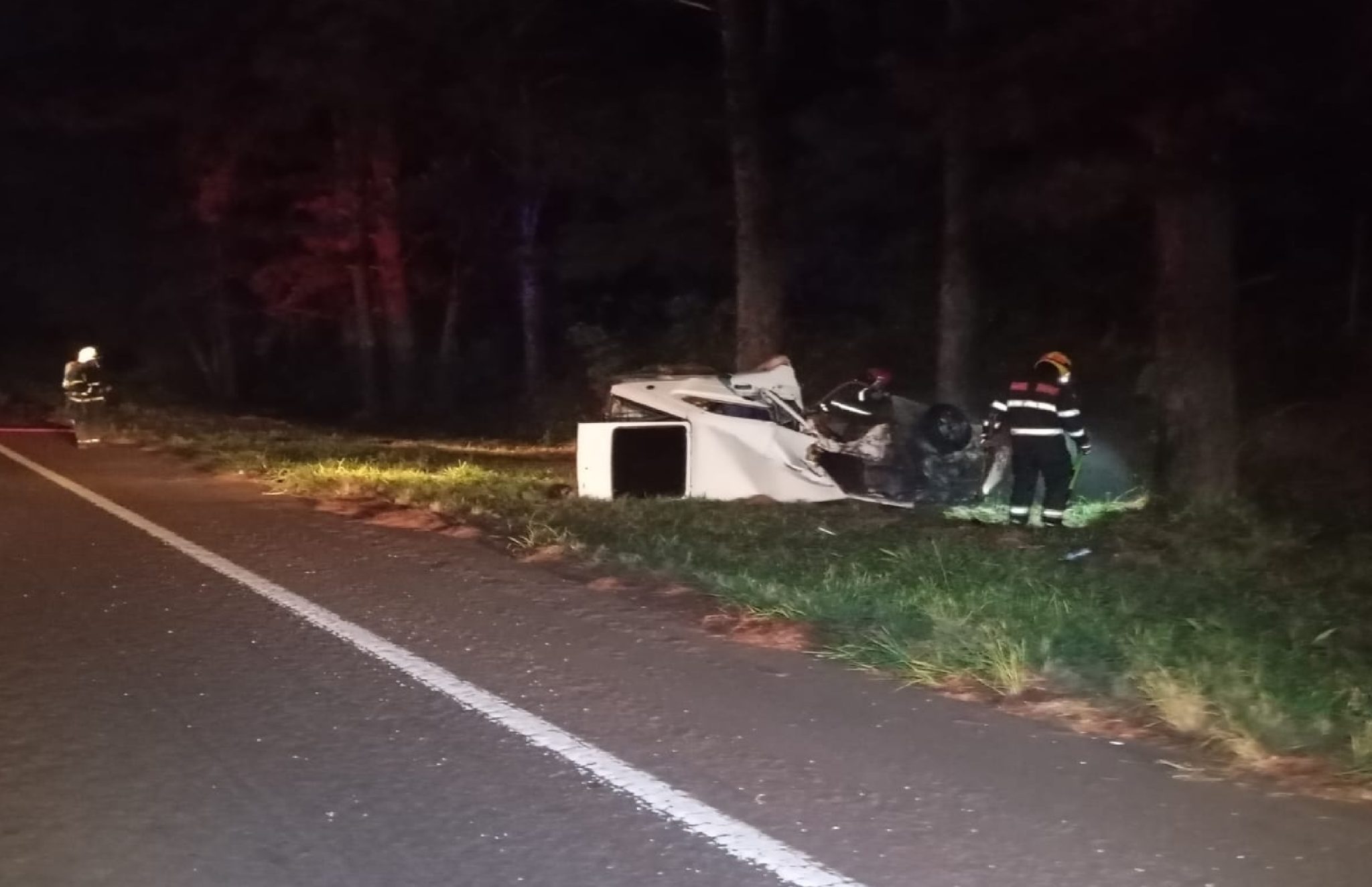 Puerto Libertad: un hombre falleció tras despistar y volcar sobre la Ruta 12 imagen-6