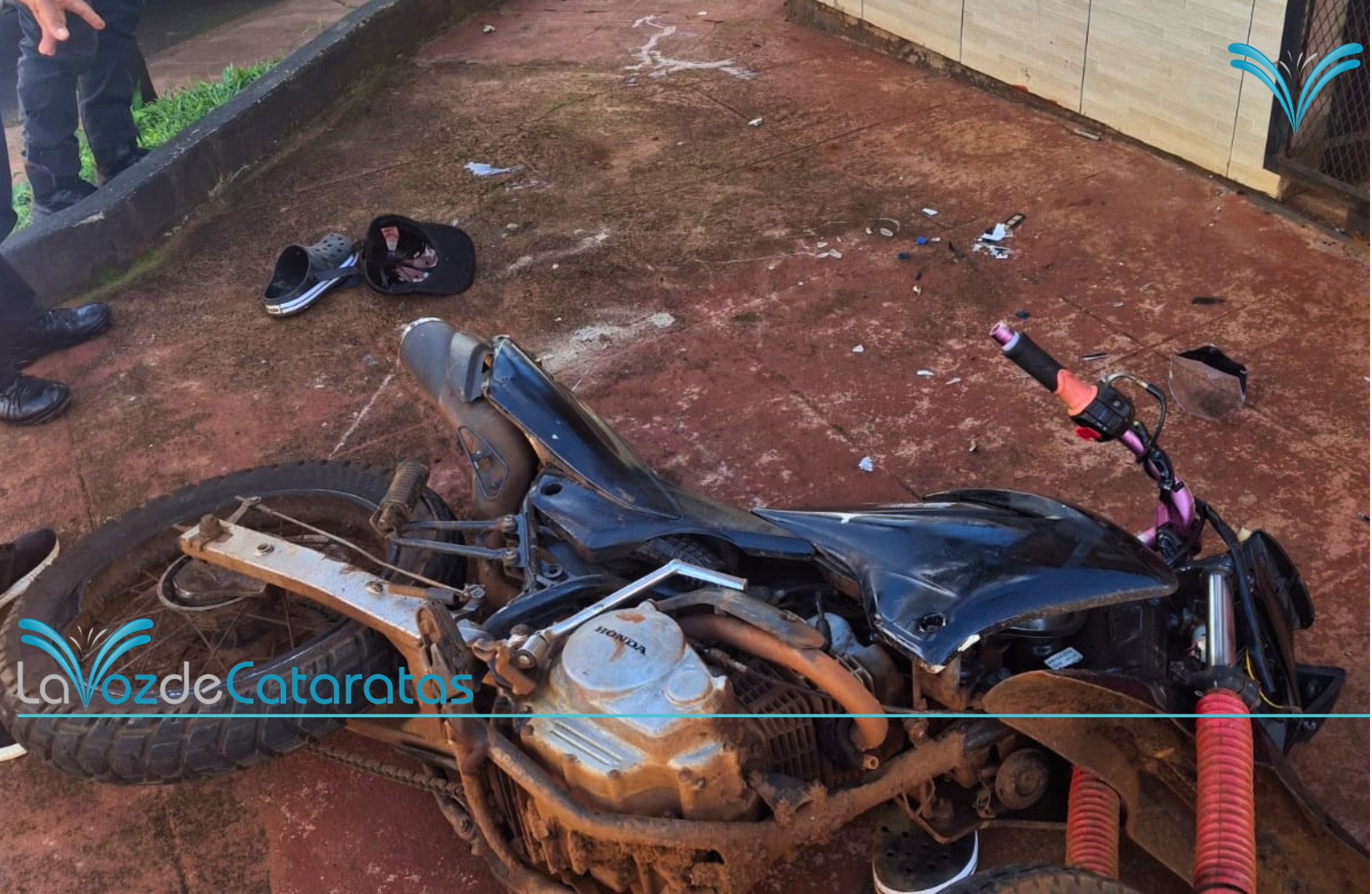 Automovilista chocó a un motociclista de 18 años, lo dejó inconsciente y escapó imagen-6