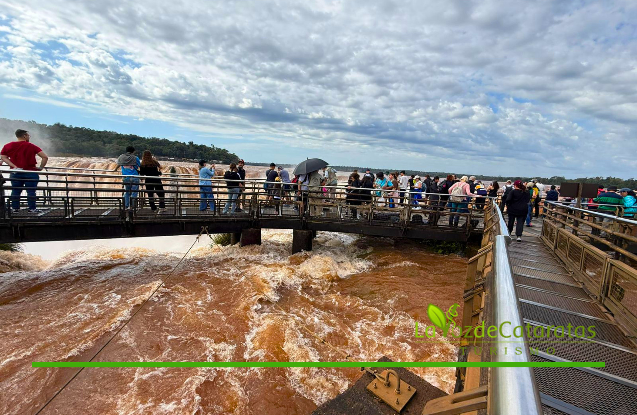 Cierran preventivamente la Garganta del Diablo por el aumento del caudal del río Iguazú imagen-5