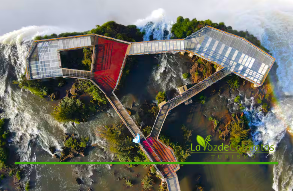 Iguazú cerró julio con un fuerte repunte turístico y avanza en medidas preventivas para proteger la Garganta del Diablo 9 Iguazú cerró julio con un fuerte repunte turístico y avanza en medidas preventivas para proteger la Garganta del Diablo imagen-8