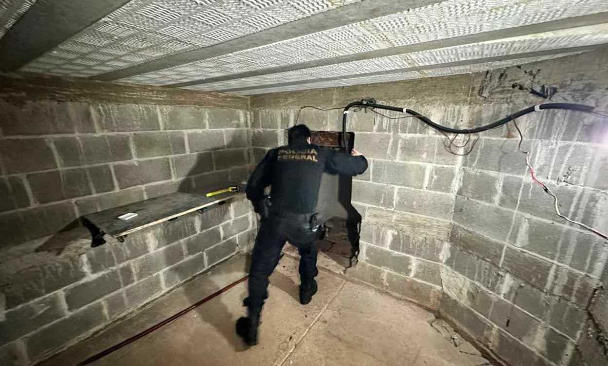 Descubren un túnel clandestino utilizado para ocultar mercaderías de contrabando entre empresas de Foz do Iguaçu 8 Descubren un túnel clandestino utilizado para ocultar mercaderías de contrabando entre empresas de Foz do Iguaçu imagen-7