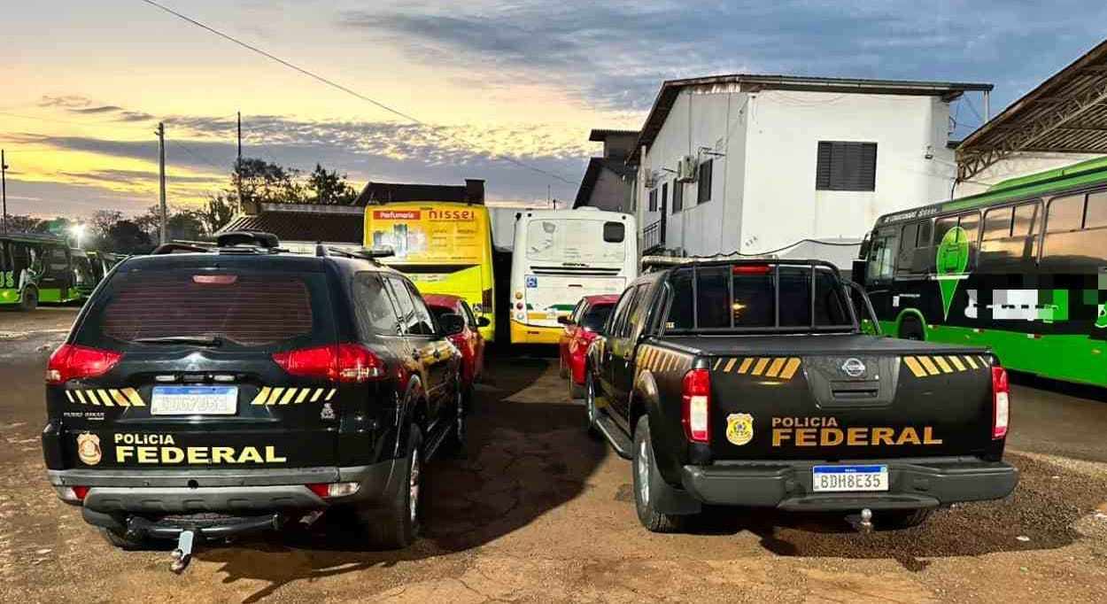 Descubren un túnel clandestino utilizado para ocultar mercaderías de contrabando entre empresas de Foz do Iguaçu imagen-5