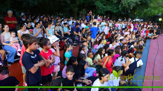 Al Caer el Sol en Cataratas