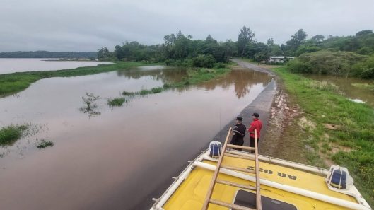 El Parana avanza sobre la Ruta 103