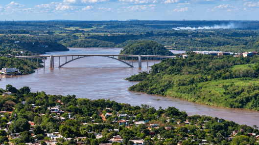 El Paraná continúa bajando, pero todavía se encuentra 16 metros por encima de su nivel habitual