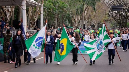 Foz do Iguaçu desfile Independencia de Brasil