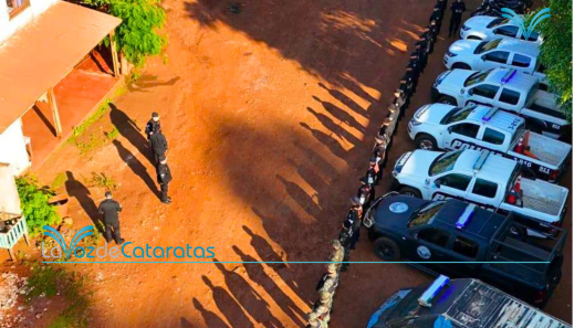 Iguazú coordina un operativo simultáneo en la frontera de Argentina, Brasil y Paraguay (3)