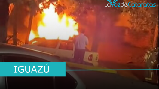 Incendio de un auto en el samic