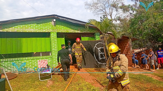 Incendio en una vivienda del barrio Cataratas