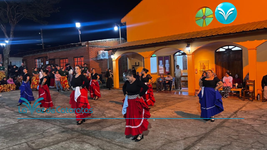 La Parroquia Cristo Redentor vivió una noche de folclore, tradición y encuentro comunitario