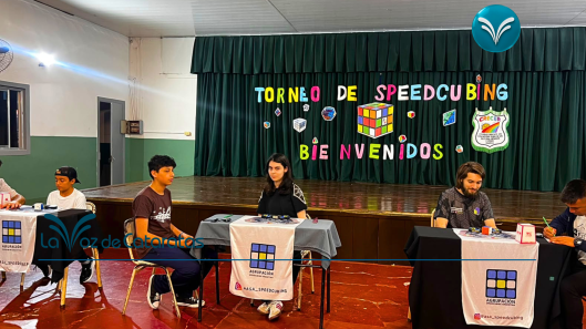 Resolver cubos contra reloj Iguazú recibió el primer torneo oficial de Misiones (2)