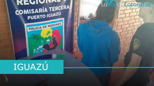 agredio a un policia con cuchillo