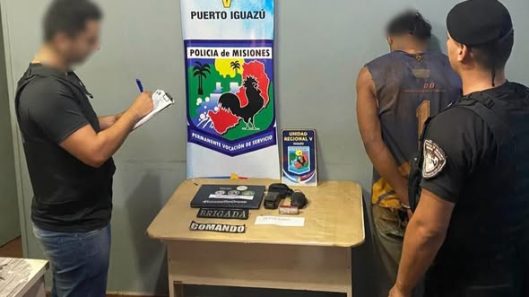 cámaras lo filmaron entrando a una vivienda y terminó detenidoen Andresito