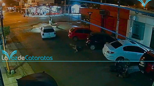 en contramano embistó a tres personas