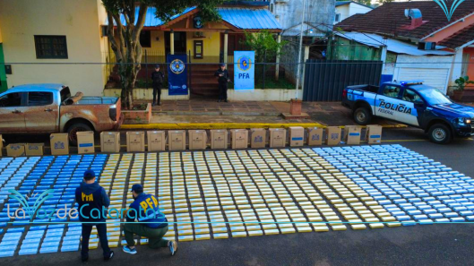 federal igauzu secuestro un cargamento de cigarrillos