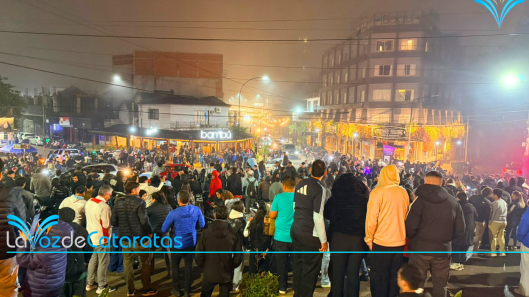 festejo de argentina en iguazu