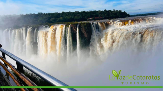 junio en cataratas