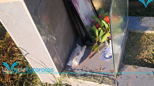 vandalismo en el cemneterio iguazu